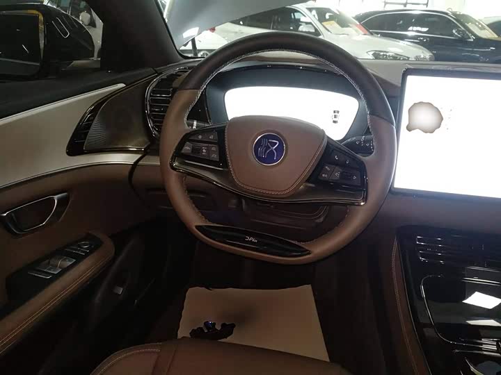 Фото 11 - BYD Han