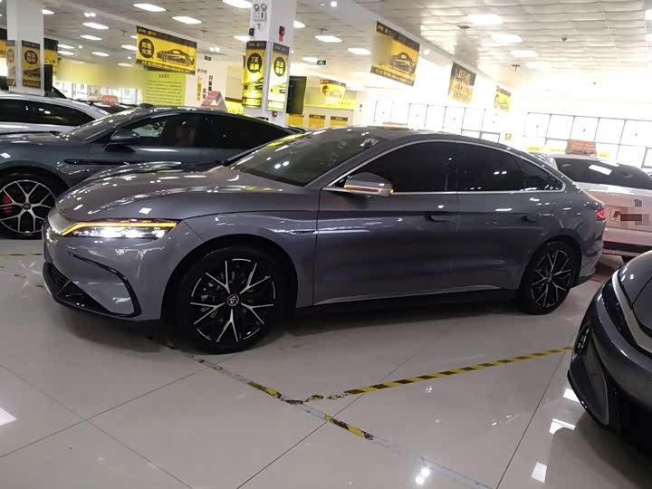 Фото 5 - BYD Han