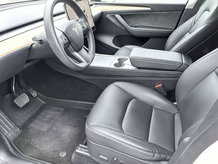 Фото 7 - Tesla Model Y