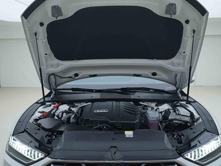 Фото 13 - Audi A7