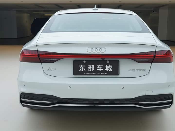 Фото 5 - Audi A7