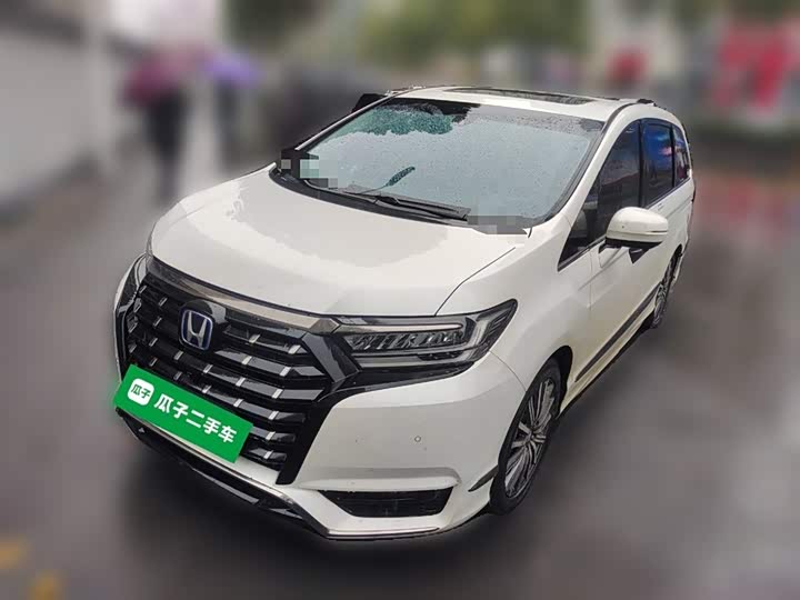 Фото 1 - Honda Elysion