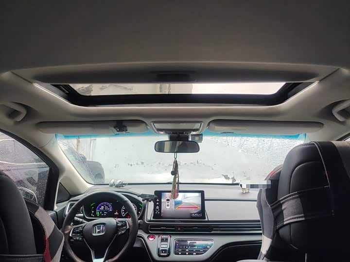 Фото 9 - Honda Elysion