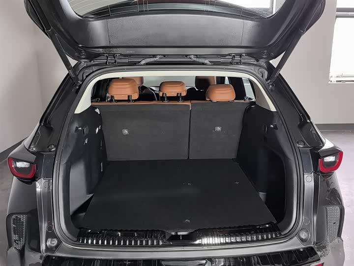 Фото 16 - Mazda CX-50