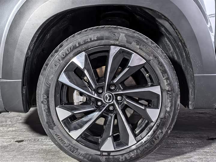 Фото 17 - Mazda CX-50