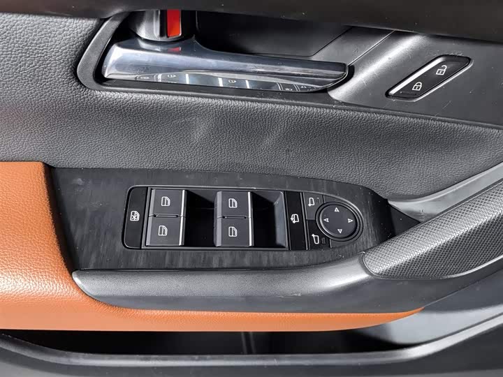 Фото 9 - Mazda CX-50