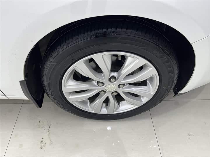 Фото 10 - Buick Excelle GT