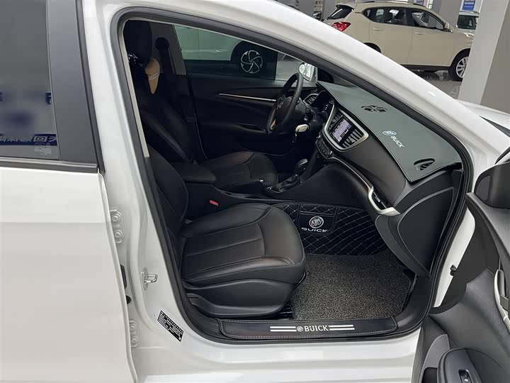 Фото 14 - Buick Excelle GT