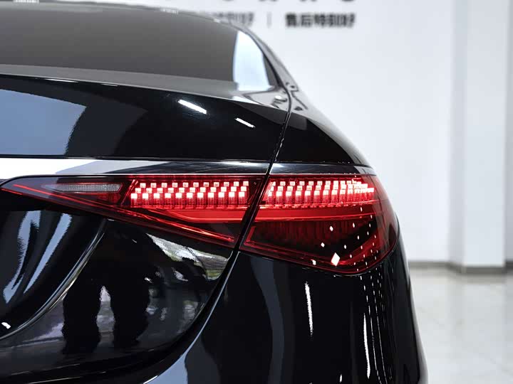 Фото 11 - Mercedes-Benz S-Class