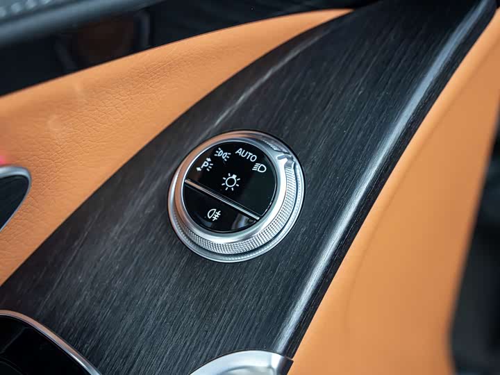 Фото 21 - Mercedes-Benz S-Class