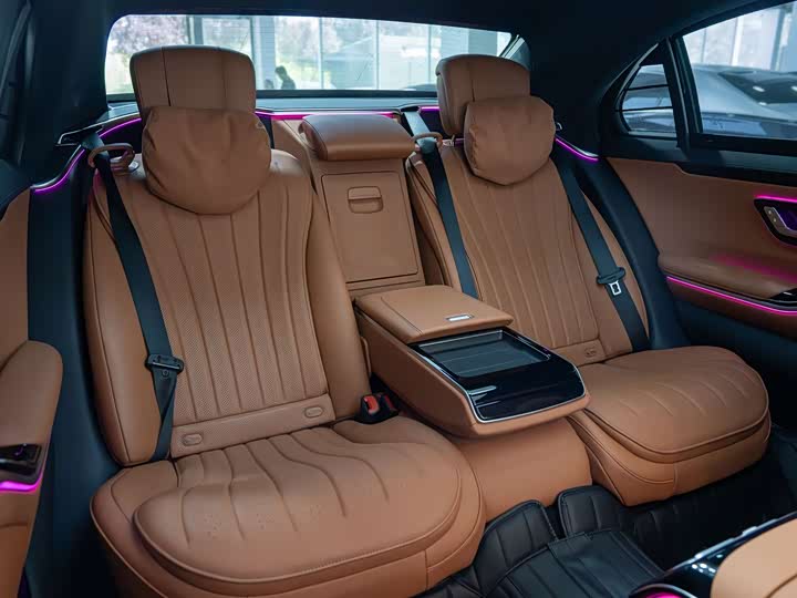 Фото 22 - Mercedes-Benz S-Class