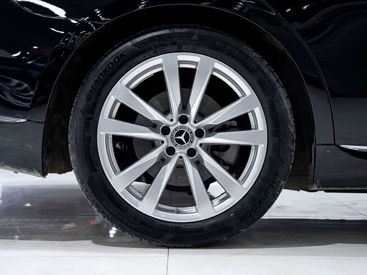 Фото 9 - Mercedes-Benz S-Class