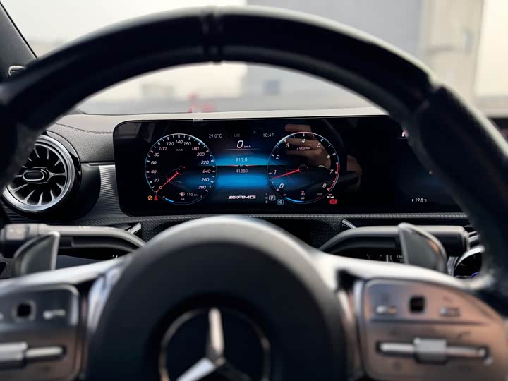 Фото 9 - Mercedes-Benz A-Class AMG