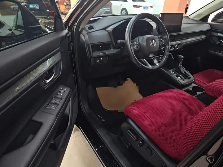 Фото 15 - Honda CR-V