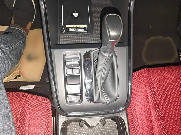 Фото 9 - Honda CR-V