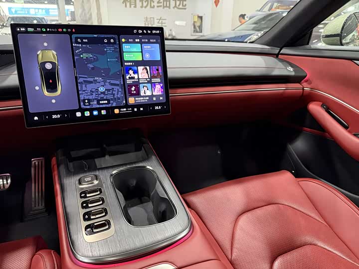 Фото 7 - Xiaomi SU7