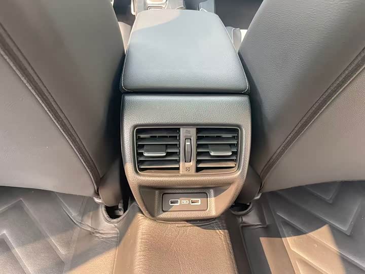 Фото 13 - Honda Civic