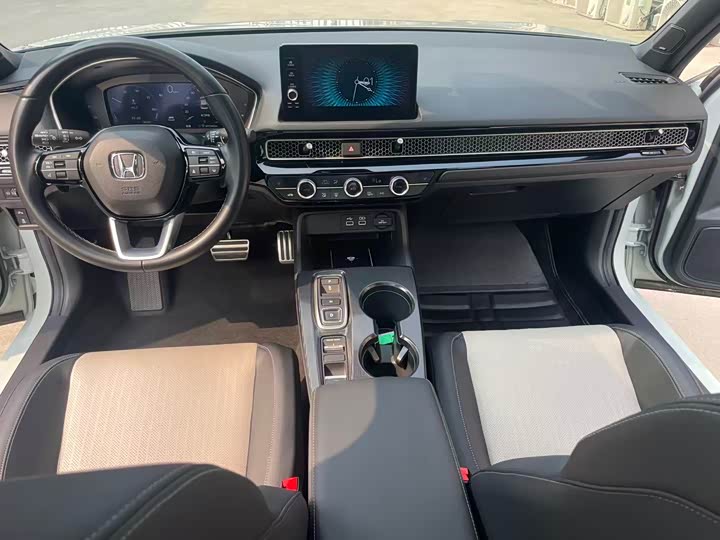 Фото 14 - Honda Civic