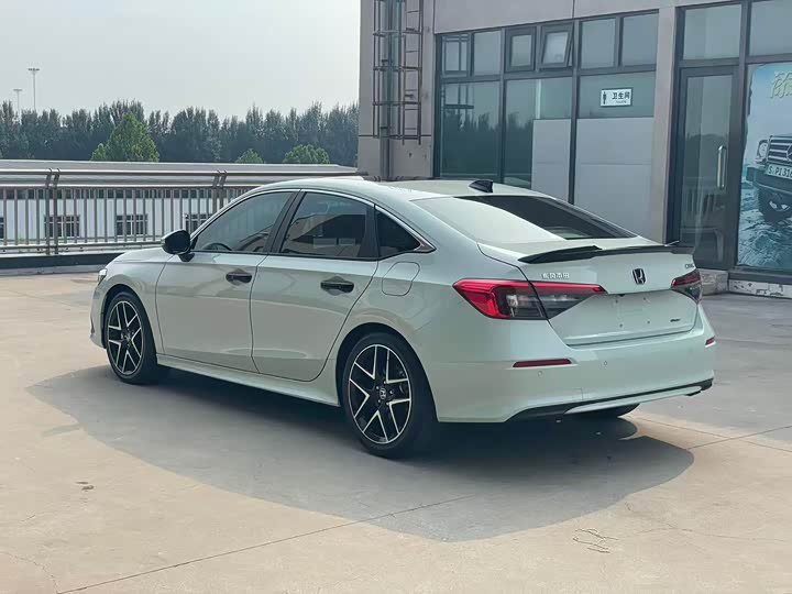 Фото 6 - Honda Civic