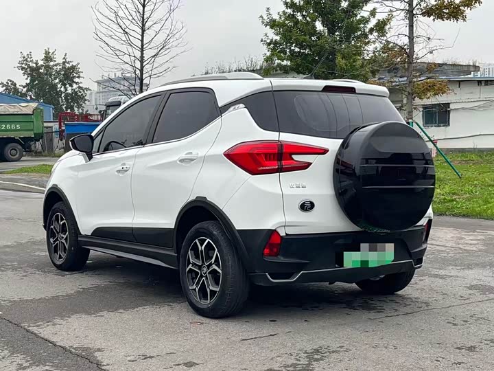 Фото 4 - BYD Yuan Pro