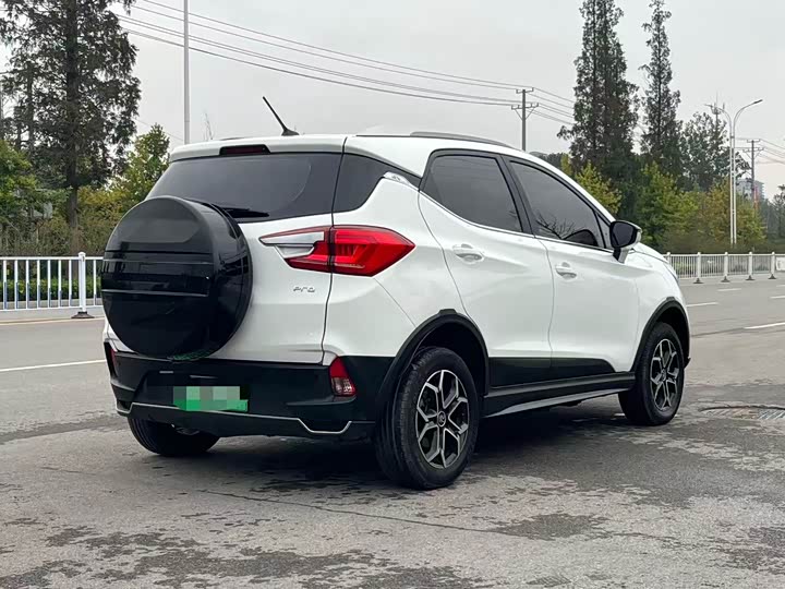 Фото 6 - BYD Yuan Pro