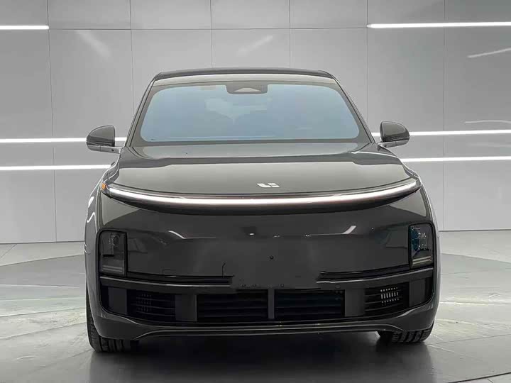 Фото 1 - LiXiang L8