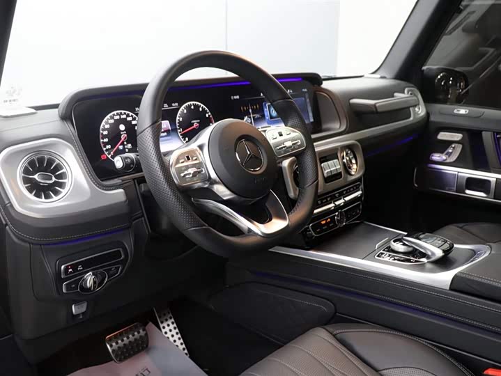 Фото 14 - Mercedes-Benz G-Class