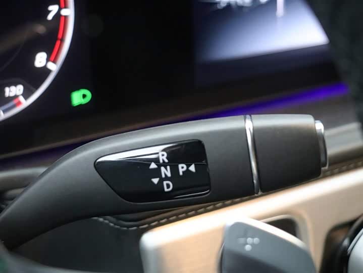 Фото 15 - Mercedes-Benz G-Class