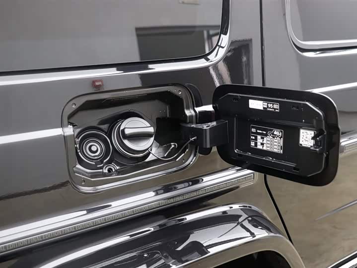 Фото 30 - Mercedes-Benz G-Class