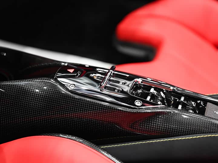 Фото 10 - Ferrari SF90