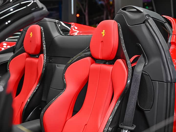 Фото 12 - Ferrari SF90