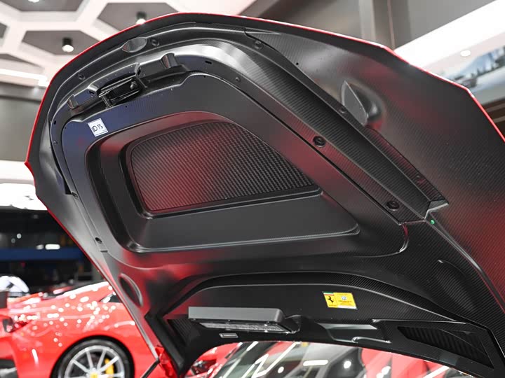 Фото 17 - Ferrari SF90