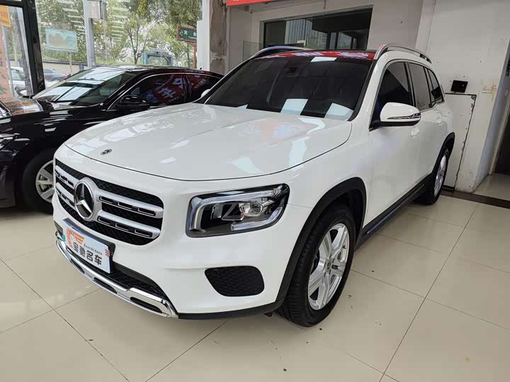 Фото 1 - Mercedes-Benz GLB-Class