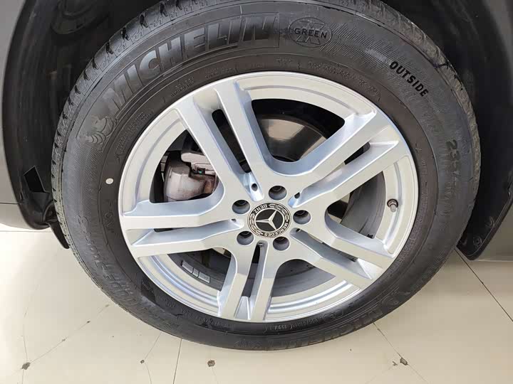 Фото 5 - Mercedes-Benz GLB-Class