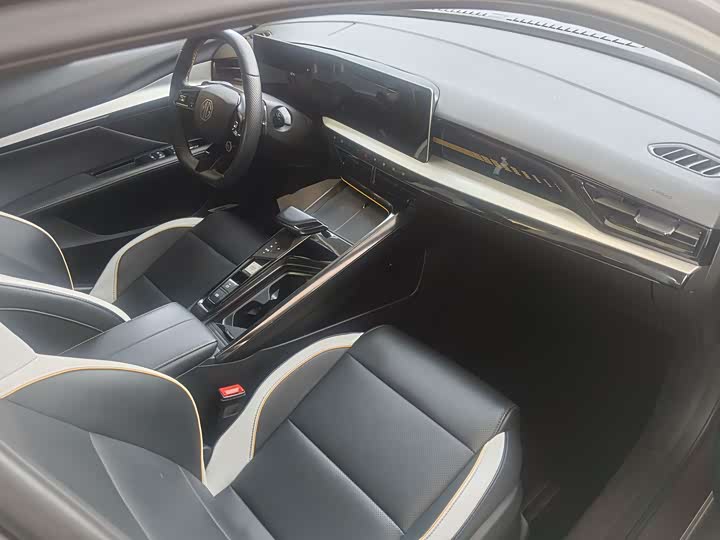 Фото 8 - MG Motor 5 Scorpio