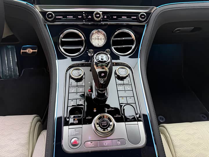 Фото 23 - Bentley Continental GT Hybrid