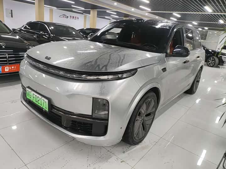 Фото 1 - LiXiang L9