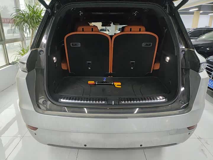 Фото 6 - LiXiang L9