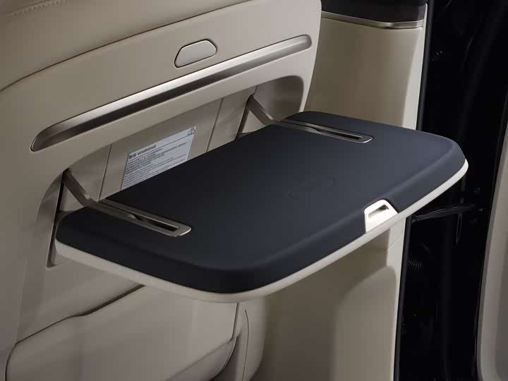 Фото 16 - Nio Onvo L90