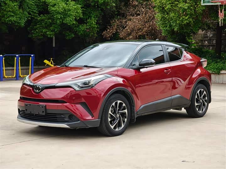 Фото 2 - Toyota Izoa