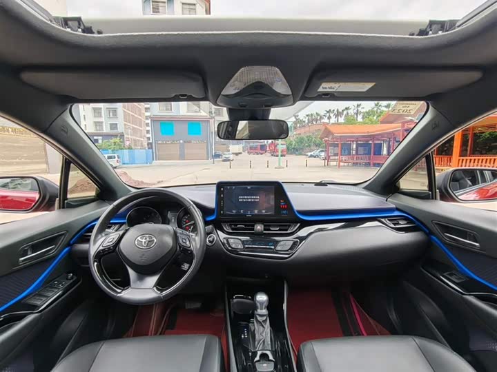 Фото 7 - Toyota Izoa