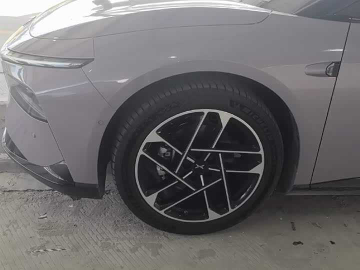 Фото 10 - XPeng F57