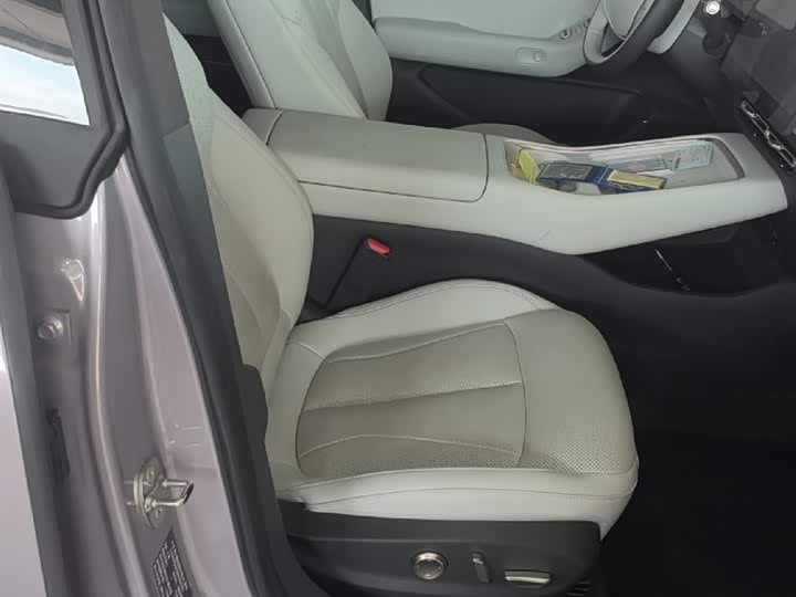 Фото 7 - XPeng F57