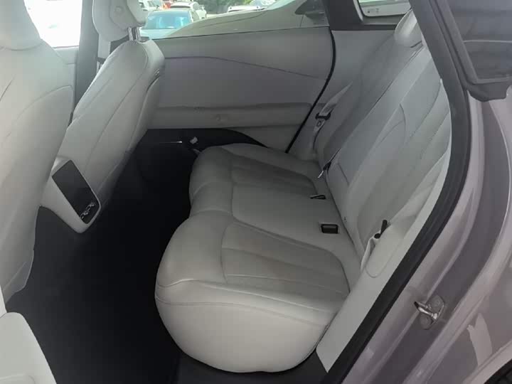 Фото 8 - XPeng F57