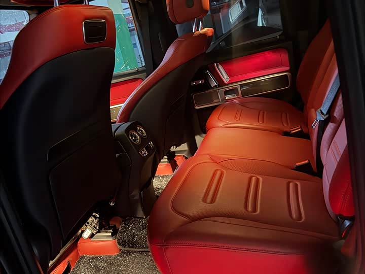 Фото 5 - Mercedes-Benz G-Class