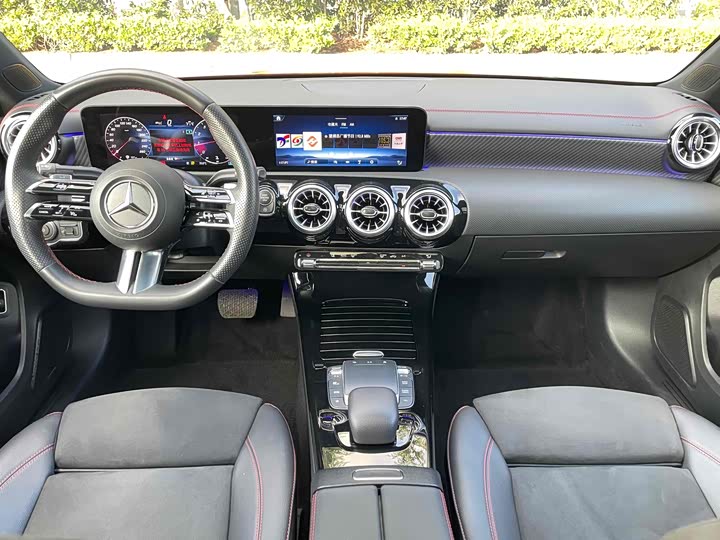 Фото 9 - Mercedes-Benz A-Class
