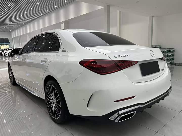 Фото 9 - Mercedes-Benz C-Class