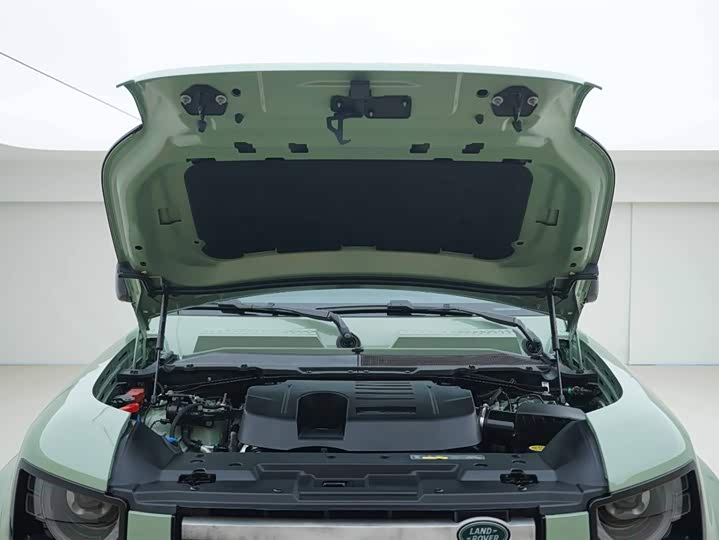 Фото 13 - Land Rover Defender