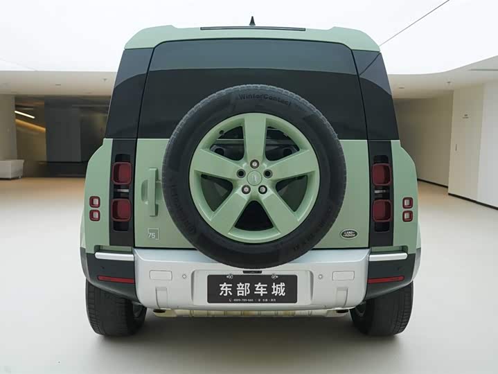 Фото 4 - Land Rover Defender