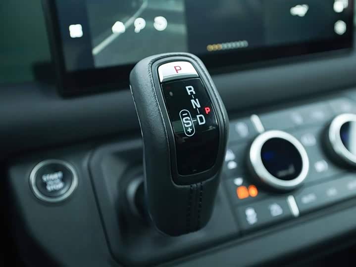 Фото 8 - Land Rover Defender